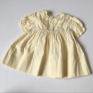 Vintage baby girl yellow lace pleated dress💙
